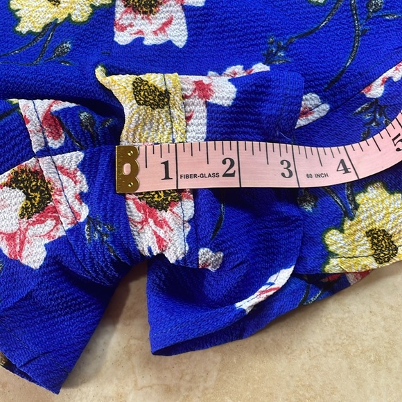 Trixxi Women’s Romper Floral Sleeveless Halter Neckline Short Tie Blue Size S - Picture 9 of 13